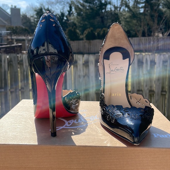 Christian Louboutin black patent pumps - Picture 7 of 16